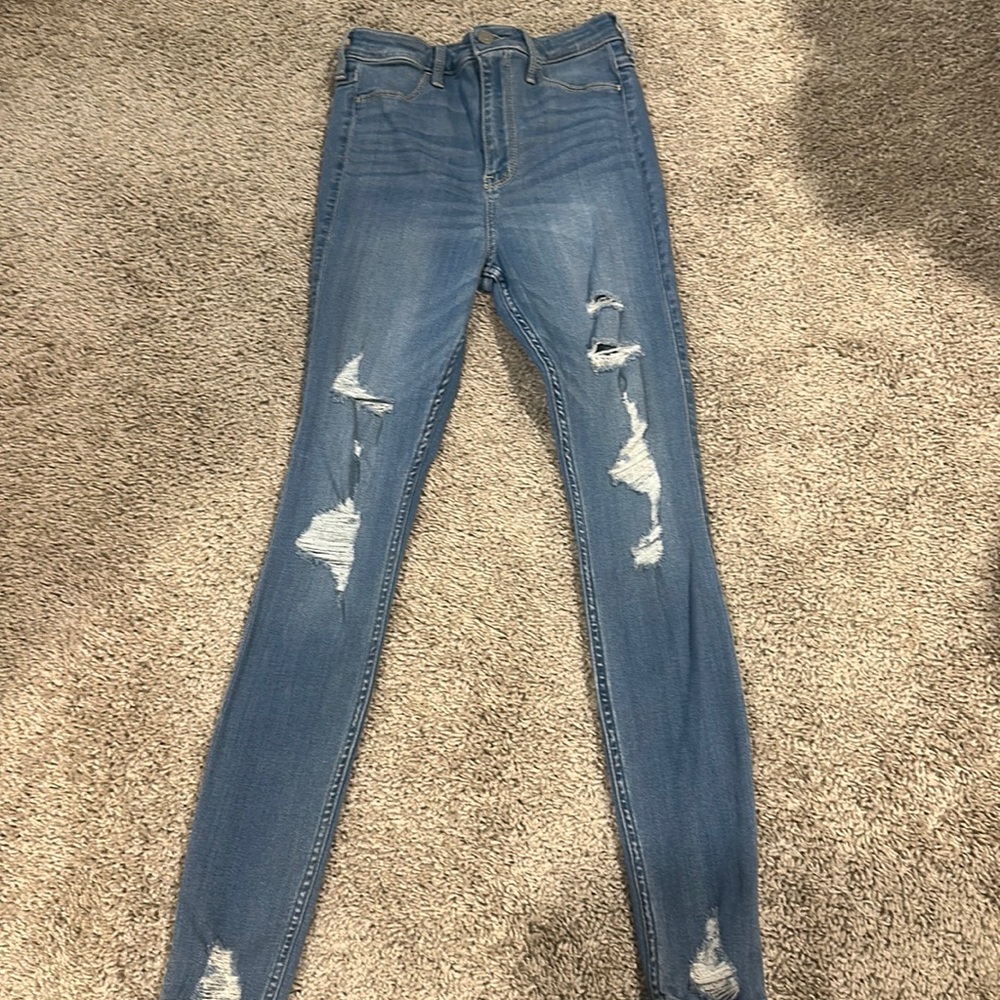 NWOT Hollister ultra high-rise jean legging Hollister advanced stretch